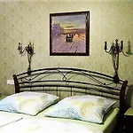 Heritage Bed & Breakfast 4*