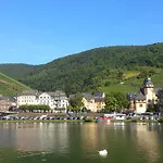 Bed & Breakfast Heritage Mulheim an der Mosel
