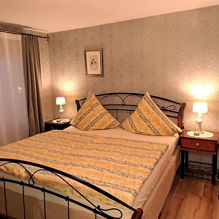 Heritage 住宿加早餐酒店 米尔海姆